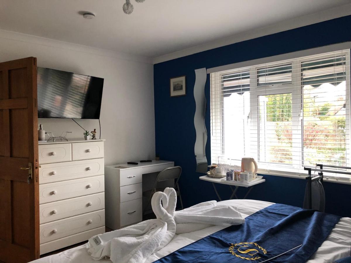 Ponders End Bed & Breakfast Newport  Exterior photo